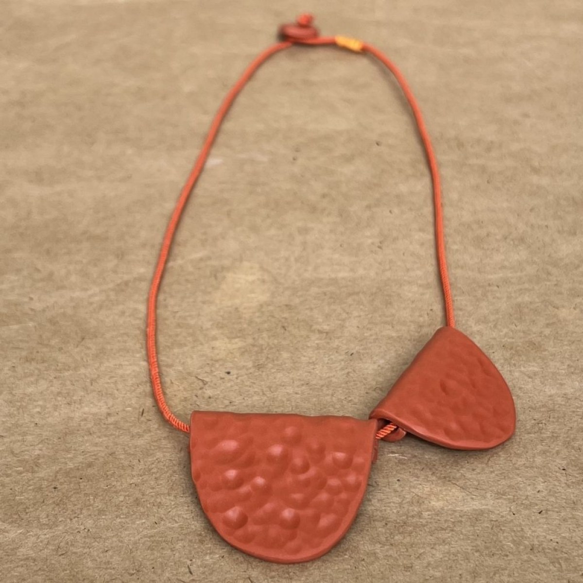 AMANI NECKLACE TERRACOTTA